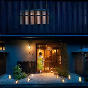 The Junei Imperial Palace West Hotel